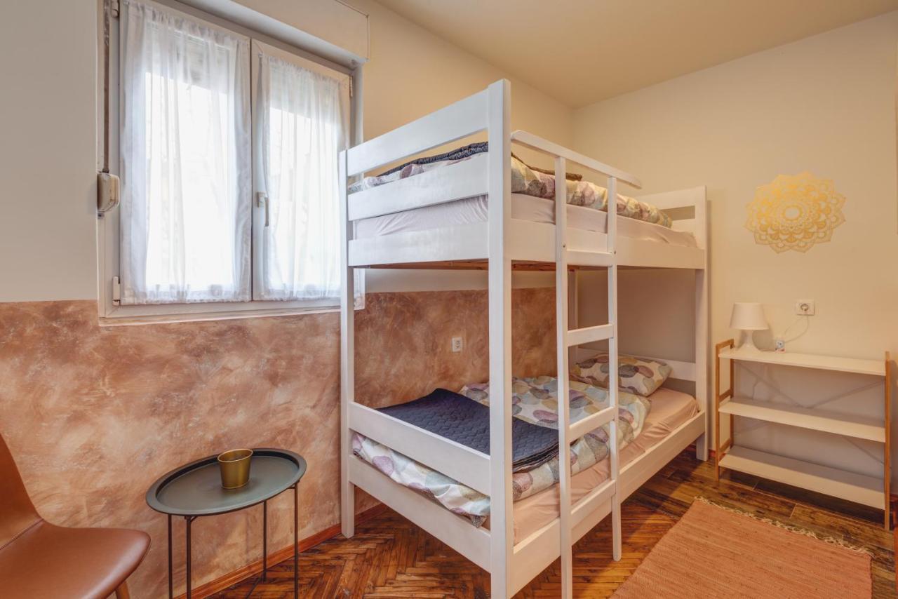 Q Podgorica Beds,Rooms And More Εξωτερικό φωτογραφία