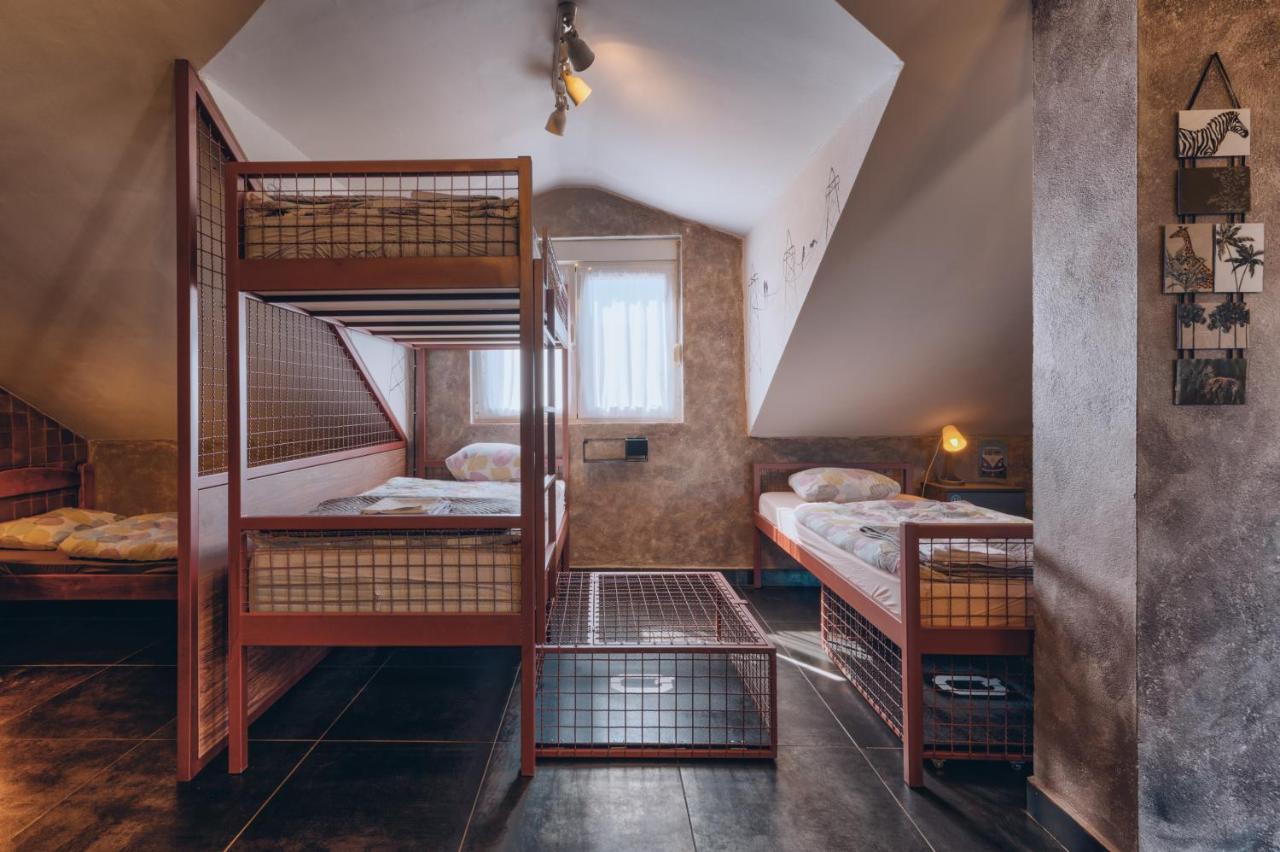 Q Podgorica Beds,Rooms And More Εξωτερικό φωτογραφία