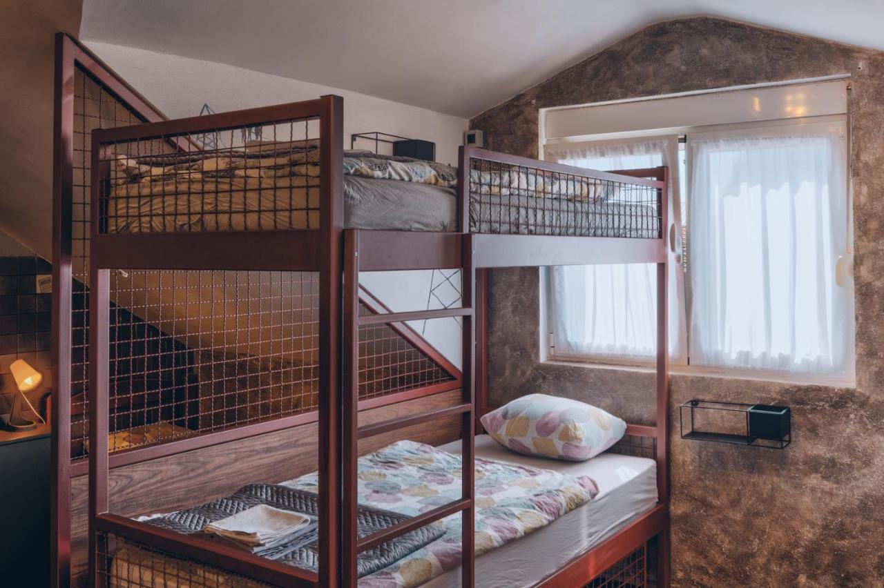 Q Podgorica Beds,Rooms And More Εξωτερικό φωτογραφία