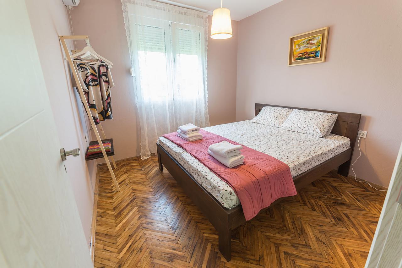 Q Podgorica Beds,Rooms And More Εξωτερικό φωτογραφία
